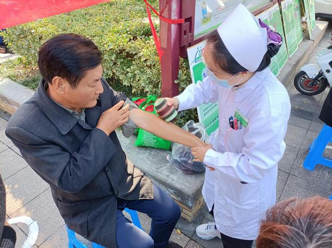 警惕卒中癥狀，盡早識別救治——我院腦病科開展世界卒中日健康義診(圖4)