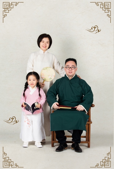 杏林家庭傳大愛 共筑家國(guó)情懷夢(mèng) ——我院職工李世紅家庭榮獲“全國(guó)最美家庭”(圖3)