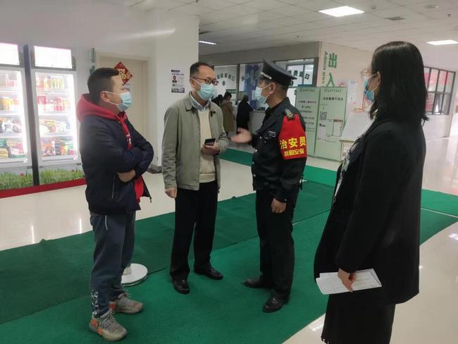 院紀委靠前監(jiān)督，確保疫情防控責任落實到位(圖1)