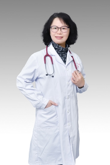 【首屆蕪湖市最美科技工作者】 發(fā)人民心聲 做醫(yī)學科研 以自身中醫(yī)之所學 為百姓鋪健康前行之路——記急診內(nèi)科、老年病科主任張榮珍(圖4)