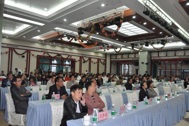 2015安徽中醫(yī)藥學(xué)會(huì)外科專業(yè)委員會(huì)暨國(guó)家級(jí)外科繼教班在我院順利召開(圖2)