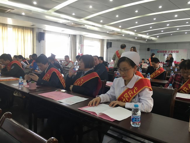 護士丁小琴榮登弋江區(qū)十佳“最美勞動者”榜單(圖1)