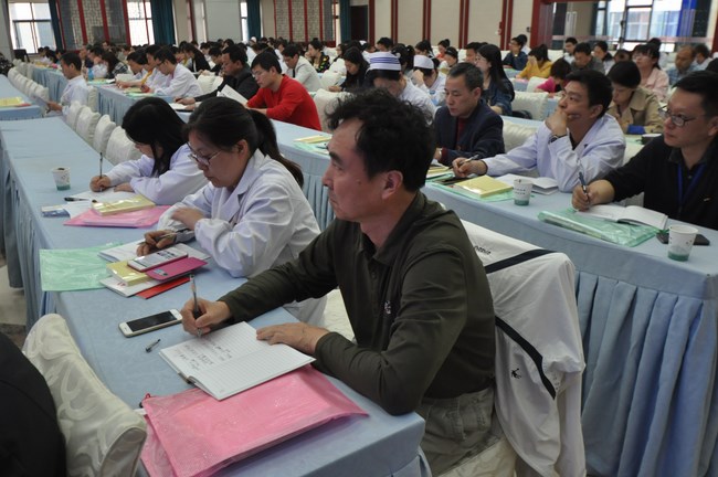 我院召開“兩學(xué)一做”學(xué)習(xí)教育動(dòng)員部署會(huì)(圖2)