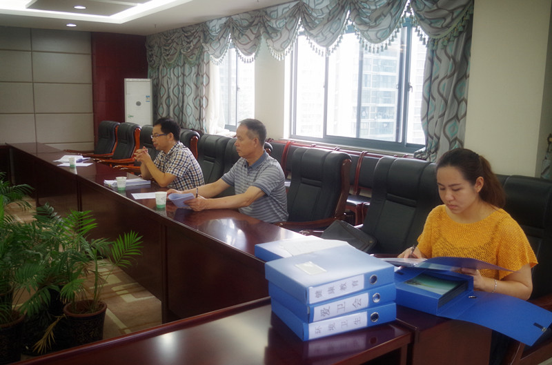 市衛(wèi)計委創(chuàng)衛(wèi)辦督查組來我院檢查指導工作(圖1)
