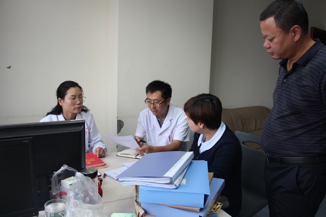 院黨委組織開展黨支部標(biāo)準(zhǔn)化建設(shè)督查(圖1)