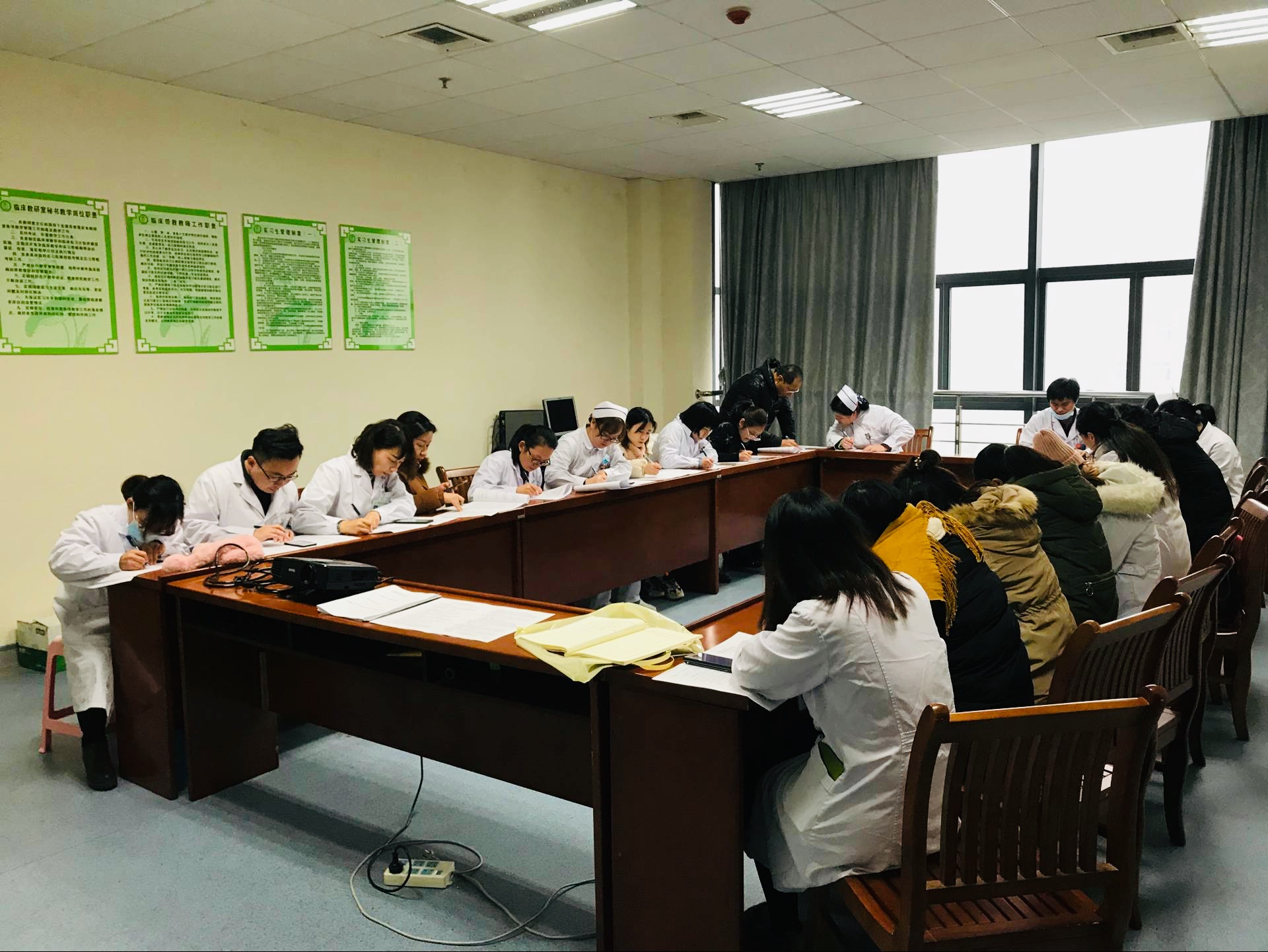 蕪湖市中醫(yī)院大內(nèi)科第二黨支部委員會、黨員大會及開放組織活動(圖2)