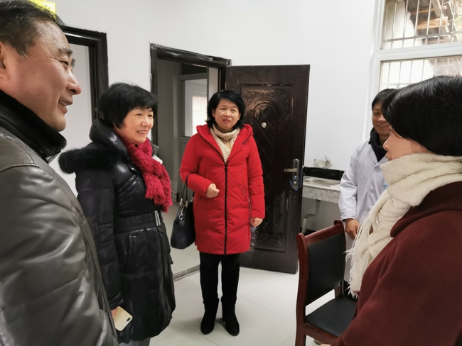 情系駐村醫(yī)生 助力脫貧攻堅——市衛(wèi)健委、市中醫(yī)院領導帶隊慰問我市“百醫(yī)駐村”醫(yī)生(圖4)