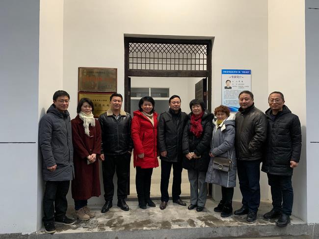 情系駐村醫(yī)生 助力脫貧攻堅——市衛(wèi)健委、市中醫(yī)院領導帶隊慰問我市“百醫(yī)駐村”醫(yī)生(圖10)
