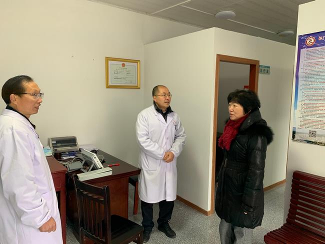 情系駐村醫(yī)生 助力脫貧攻堅——市衛(wèi)健委、市中醫(yī)院領導帶隊慰問我市“百醫(yī)駐村”醫(yī)生(圖12)