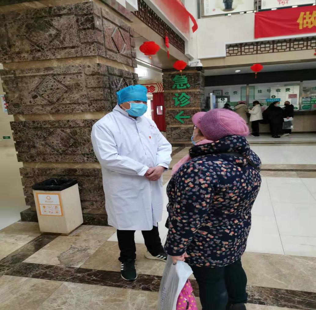 【讓黨旗在防控一線高高飄揚(yáng)】疫情防控，黨員志愿者在行動(dòng)！(圖2)