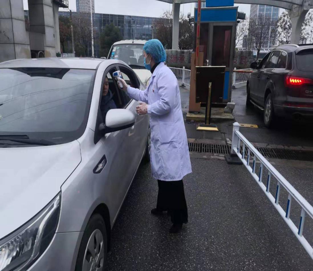 【讓黨旗在防控一線高高飄揚(yáng)】疫情防控，黨員志愿者在行動(dòng)！(圖7)