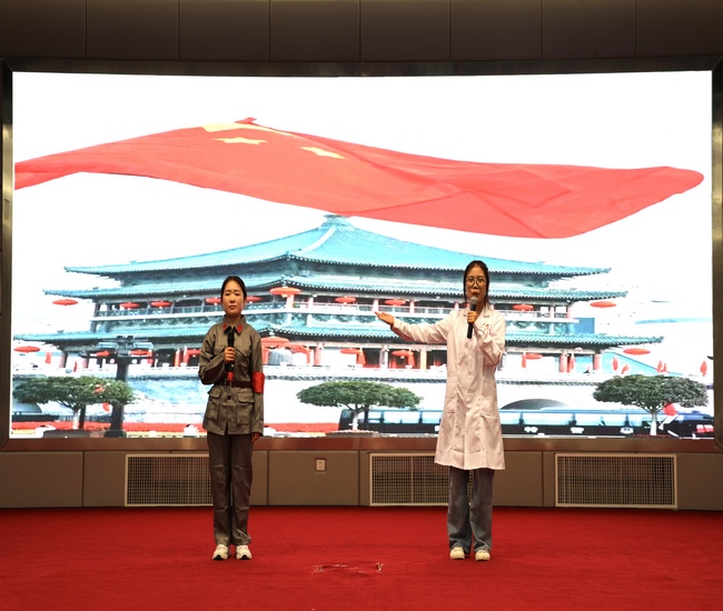 2《穿越百年的對(duì)話，奮斗正青春》 (復(fù)制).jpg
